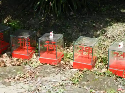 神徳稲荷神社の建物その他