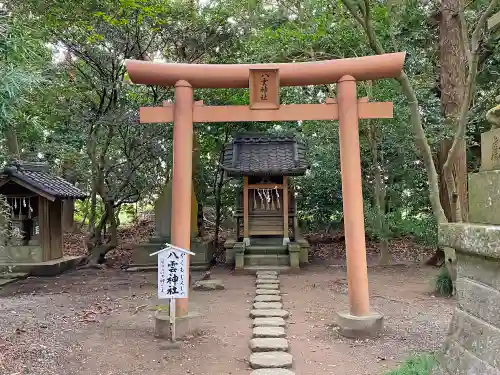 島穴神社の末社・摂社