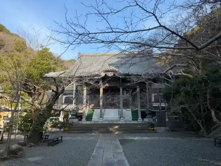 妙光寺の{uncategorized: "未分類", other: "その他", undefined: "問題あり", building: "その他建物", grave: "お墓", sacred_gate: "鳥居", guardian: "狛犬", statue: "像", buddha: "仏像", history: "歴史", nature: "自然", garden: "庭園", animal: "動物", pagoda: "塔", temizu: "手水舎", mountain_gate: "山門・神門", sanctuary: "本殿・本堂", subordinate: "末社・摂社", art: "芸術", scenery: "景色", jizo: "地蔵", ema: "絵馬", goshuin: "御朱印", omikuji: "おみくじ", items: "授与品その他", amulet: "お守り", goshuincho: "御朱印帳", eats: "食事", festival: "お祭り", votive_dance: "神楽", shichigosan: "七五三参", wedding: "結婚式", experience: "体験その他", initially: "初詣", around: "周辺", anti_infection: "感染症対策"}
