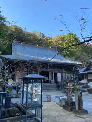 薬王寺の本殿・本堂