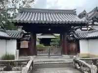春光院の山門・神門