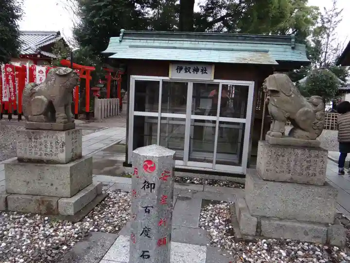 伊奴神社の狛犬