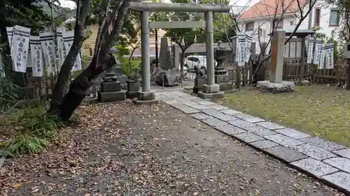 白旗神社(西御門)の庭園