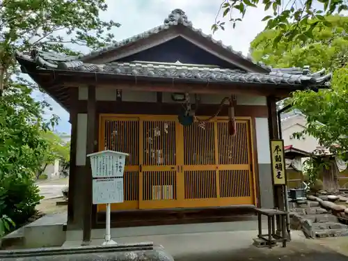 甚目寺の建物その他