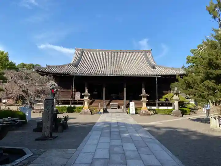 道成寺の本殿・本堂