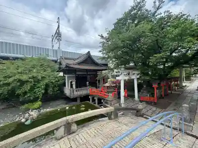 誕生水弁財天の{uncategorized: "未分類", other: "その他", undefined: "問題あり", building: "その他建物", grave: "お墓", sacred_gate: "鳥居", guardian: "狛犬", statue: "像", buddha: "仏像", history: "歴史", nature: "自然", garden: "庭園", animal: "動物", pagoda: "塔", temizu: "手水舎", mountain_gate: "山門・神門", sanctuary: "本殿・本堂", subordinate: "末社・摂社", art: "芸術", scenery: "景色", jizo: "地蔵", ema: "絵馬", goshuin: "御朱印", omikuji: "おみくじ", items: "授与品その他", amulet: "お守り", goshuincho: "御朱印帳", eats: "食事", festival: "お祭り", votive_dance: "神楽", shichigosan: "七五三参", wedding: "結婚式", experience: "体験その他", initially: "初詣", around: "周辺", anti_infection: "感染症対策"}