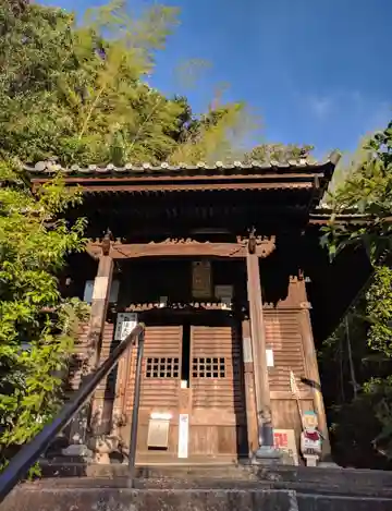 誕生堂の本殿・本堂