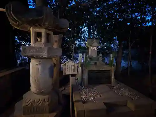 検見川神社の末社