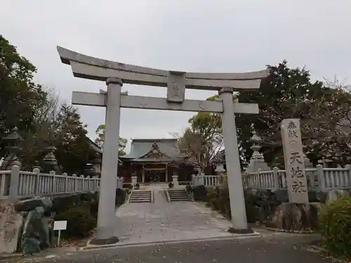 天地社の鳥居