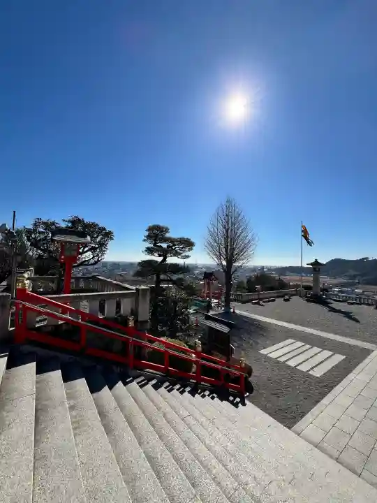 足利織姫神社の{uncategorized: "未分類", other: "その他", undefined: "問題あり", building: "その他建物", grave: "お墓", sacred_gate: "鳥居", guardian: "狛犬", statue: "像", buddha: "仏像", history: "歴史", nature: "自然", garden: "庭園", animal: "動物", pagoda: "塔", temizu: "手水舎", mountain_gate: "山門・神門", sanctuary: "本殿・本堂", subordinate: "末社・摂社", art: "芸術", scenery: "景色", jizo: "地蔵", ema: "絵馬", goshuin: "御朱印", omikuji: "おみくじ", items: "授与品その他", amulet: "お守り", goshuincho: "御朱印帳", eats: "食事", festival: "お祭り", votive_dance: "神楽", shichigosan: "七五三参", wedding: "結婚式", experience: "体験その他", initially: "初詣", around: "周辺", anti_infection: "感染症対策"}