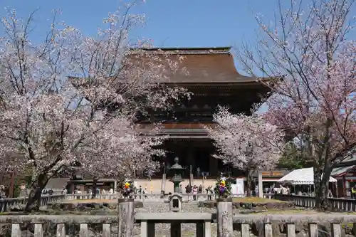 金峯山寺の本殿