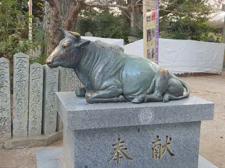 宮地嶽神社の像