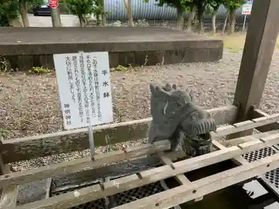 神明神社の手水舎