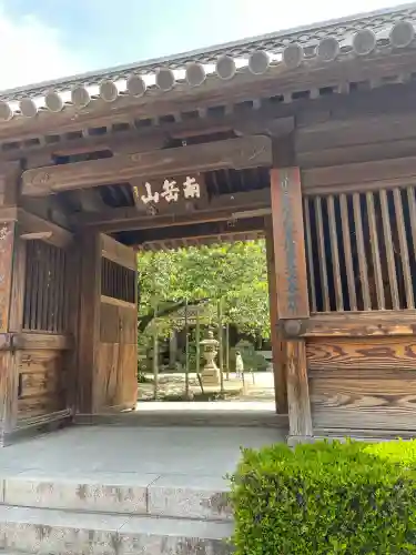 東長寺の山門・神門