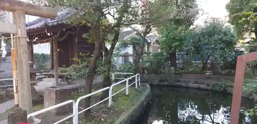 磐井神社の庭園