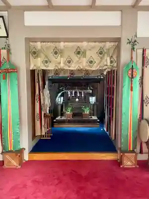 舟渡氷川神社の{uncategorized: "未分類", other: "その他", undefined: "問題あり", building: "その他建物", grave: "お墓", sacred_gate: "鳥居", guardian: "狛犬", statue: "像", buddha: "仏像", history: "歴史", nature: "自然", garden: "庭園", animal: "動物", pagoda: "塔", temizu: "手水舎", mountain_gate: "山門・神門", sanctuary: "本殿・本堂", subordinate: "末社・摂社", art: "芸術", scenery: "景色", jizo: "地蔵", ema: "絵馬", goshuin: "御朱印", omikuji: "おみくじ", items: "授与品その他", amulet: "お守り", goshuincho: "御朱印帳", eats: "食事", festival: "お祭り", votive_dance: "神楽", shichigosan: "七五三参", wedding: "結婚式", experience: "体験その他", initially: "初詣", around: "周辺", anti_infection: "感染症対策"}