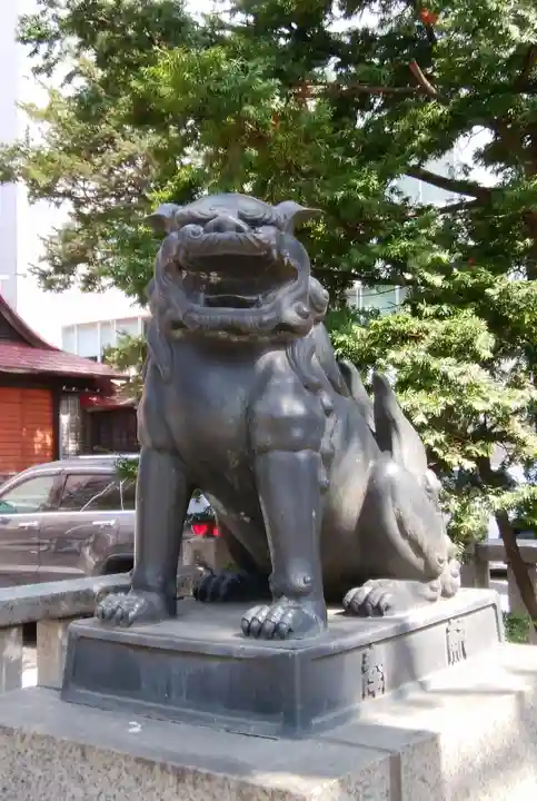 三吉神社の狛犬
