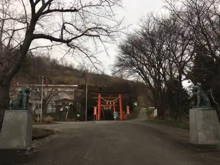 虻田神社の狛犬