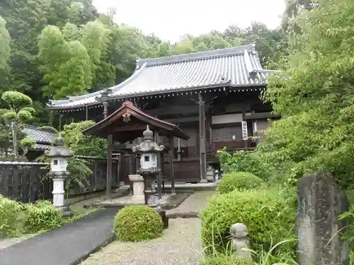 子嶋寺の本殿