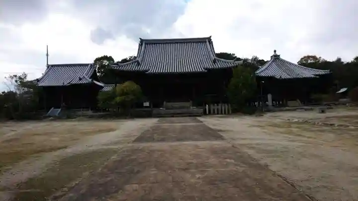 横尾山静円寺の本殿・本堂
