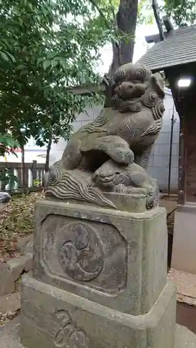 神明氷川神社の狛犬