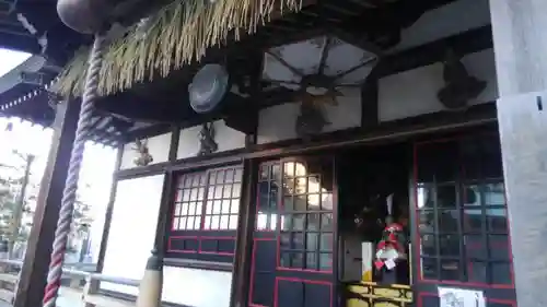 医王寺の本殿