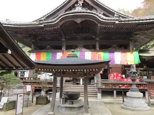岡寺（龍蓋寺）の本殿・本堂