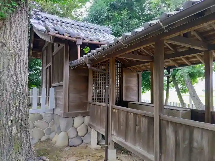 白山社の本殿・本堂