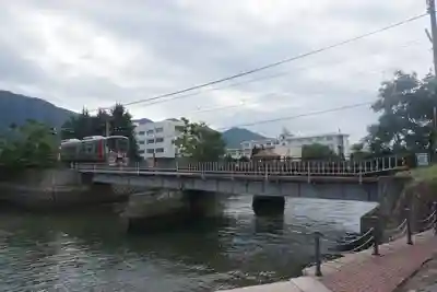 亀山神社の周辺