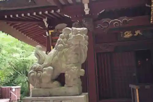 八王寺の狛犬