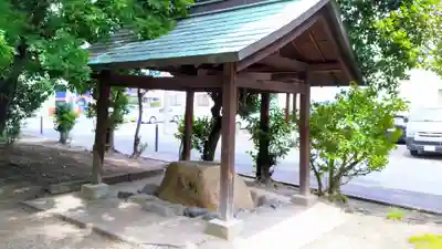 八劔社の手水舎