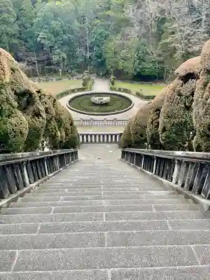成田山平和大塔の{uncategorized: "未分類", other: "その他", undefined: "問題あり", building: "その他建物", grave: "お墓", sacred_gate: "鳥居", guardian: "狛犬", statue: "像", buddha: "仏像", history: "歴史", nature: "自然", garden: "庭園", animal: "動物", pagoda: "塔", temizu: "手水舎", mountain_gate: "山門・神門", sanctuary: "本殿・本堂", subordinate: "末社・摂社", art: "芸術", scenery: "景色", jizo: "地蔵", ema: "絵馬", goshuin: "御朱印", omikuji: "おみくじ", items: "授与品その他", amulet: "お守り", goshuincho: "御朱印帳", eats: "食事", festival: "お祭り", votive_dance: "神楽", shichigosan: "七五三参", wedding: "結婚式", experience: "体験その他", initially: "初詣", around: "周辺", anti_infection: "感染症対策"}
