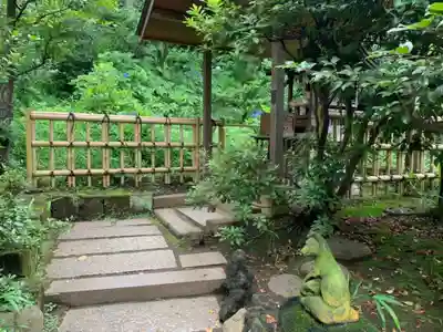 白金氷川神社の末社・摂社
