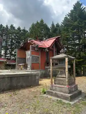 樺戸神社の{uncategorized: "未分類", other: "その他", undefined: "問題あり", building: "その他建物", grave: "お墓", sacred_gate: "鳥居", guardian: "狛犬", statue: "像", buddha: "仏像", history: "歴史", nature: "自然", garden: "庭園", animal: "動物", pagoda: "塔", temizu: "手水舎", mountain_gate: "山門・神門", sanctuary: "本殿・本堂", subordinate: "末社・摂社", art: "芸術", scenery: "景色", jizo: "地蔵", ema: "絵馬", goshuin: "御朱印", omikuji: "おみくじ", items: "授与品その他", amulet: "お守り", goshuincho: "御朱印帳", eats: "食事", festival: "お祭り", votive_dance: "神楽", shichigosan: "七五三参", wedding: "結婚式", experience: "体験その他", initially: "初詣", around: "周辺", anti_infection: "感染症対策"}