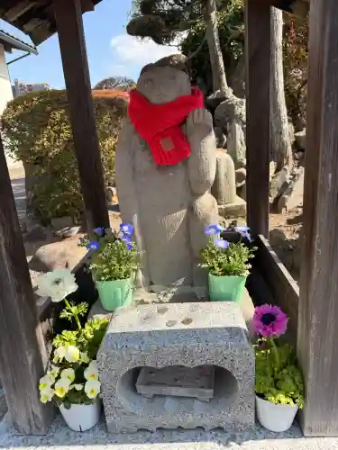 常保寺の{uncategorized: "未分類", other: "その他", undefined: "問題あり", building: "その他建物", grave: "お墓", sacred_gate: "鳥居", guardian: "狛犬", statue: "像", buddha: "仏像", history: "歴史", nature: "自然", garden: "庭園", animal: "動物", pagoda: "塔", temizu: "手水舎", mountain_gate: "山門・神門", sanctuary: "本殿・本堂", subordinate: "末社・摂社", art: "芸術", scenery: "景色", jizo: "地蔵", ema: "絵馬", goshuin: "御朱印", omikuji: "おみくじ", items: "授与品その他", amulet: "お守り", goshuincho: "御朱印帳", eats: "食事", festival: "お祭り", votive_dance: "神楽", shichigosan: "七五三参", wedding: "結婚式", experience: "体験その他", initially: "初詣", around: "周辺", anti_infection: "感染症対策"}