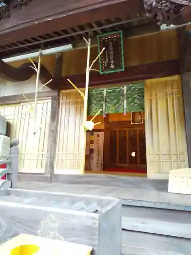 白笹稲荷神社の本殿・本堂