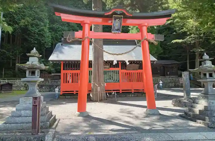 鎮神社(長野県)