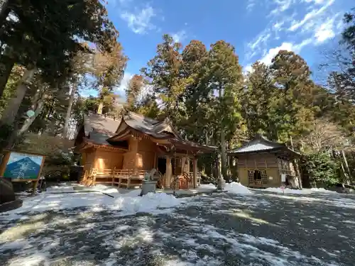 須山浅間神社の本殿