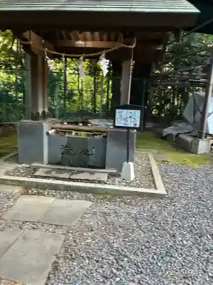 熊野神社の{uncategorized: "未分類", other: "その他", undefined: "問題あり", building: "その他建物", grave: "お墓", sacred_gate: "鳥居", guardian: "狛犬", statue: "像", buddha: "仏像", history: "歴史", nature: "自然", garden: "庭園", animal: "動物", pagoda: "塔", temizu: "手水舎", mountain_gate: "山門・神門", sanctuary: "本殿・本堂", subordinate: "末社・摂社", art: "芸術", scenery: "景色", jizo: "地蔵", ema: "絵馬", goshuin: "御朱印", omikuji: "おみくじ", items: "授与品その他", amulet: "お守り", goshuincho: "御朱印帳", eats: "食事", festival: "お祭り", votive_dance: "神楽", shichigosan: "七五三参", wedding: "結婚式", experience: "体験その他", initially: "初詣", around: "周辺", anti_infection: "感染症対策"}