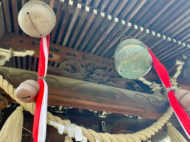 上高田氷川神社の{uncategorized: "未分類", other: "その他", undefined: "問題あり", building: "その他建物", grave: "お墓", sacred_gate: "鳥居", guardian: "狛犬", statue: "像", buddha: "仏像", history: "歴史", nature: "自然", garden: "庭園", animal: "動物", pagoda: "塔", temizu: "手水舎", mountain_gate: "山門・神門", sanctuary: "本殿・本堂", subordinate: "末社・摂社", art: "芸術", scenery: "景色", jizo: "地蔵", ema: "絵馬", goshuin: "御朱印", omikuji: "おみくじ", items: "授与品その他", amulet: "お守り", goshuincho: "御朱印帳", eats: "食事", festival: "お祭り", votive_dance: "神楽", shichigosan: "七五三参", wedding: "結婚式", experience: "体験その他", initially: "初詣", around: "周辺", anti_infection: "感染症対策"}