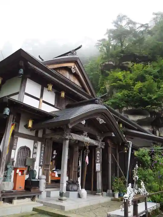 性相院の本殿・本堂