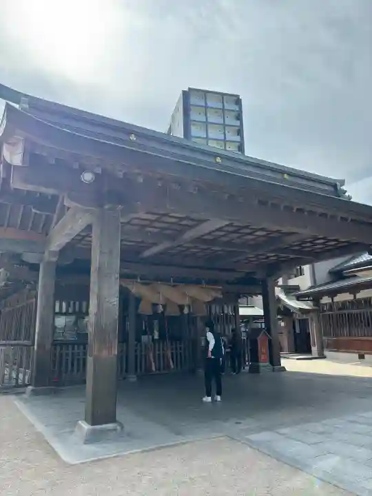 十日恵比須神社の{uncategorized: "未分類", other: "その他", undefined: "問題あり", building: "その他建物", grave: "お墓", sacred_gate: "鳥居", guardian: "狛犬", statue: "像", buddha: "仏像", history: "歴史", nature: "自然", garden: "庭園", animal: "動物", pagoda: "塔", temizu: "手水舎", mountain_gate: "山門・神門", sanctuary: "本殿・本堂", subordinate: "末社・摂社", art: "芸術", scenery: "景色", jizo: "地蔵", ema: "絵馬", goshuin: "御朱印", omikuji: "おみくじ", items: "授与品その他", amulet: "お守り", goshuincho: "御朱印帳", eats: "食事", festival: "お祭り", votive_dance: "神楽", shichigosan: "七五三参", wedding: "結婚式", experience: "体験その他", initially: "初詣", around: "周辺", anti_infection: "感染症対策"}