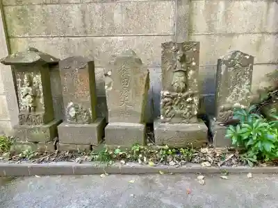 岩窟不動尊（巌窟不動尊／窟堂不動尊／窟堂／岩屋堂）(神奈川県)