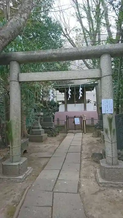 小岩神社の鳥居