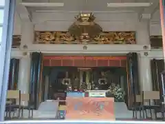 願隆寺の本殿