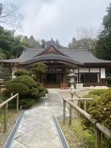 長命寺の本殿