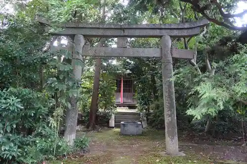 常勝寺の末社