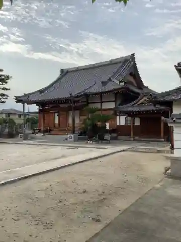 麟慶寺の本殿・本堂