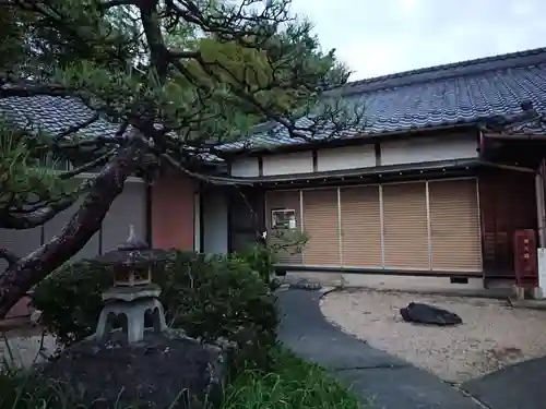 秋葉寺の本殿・本堂