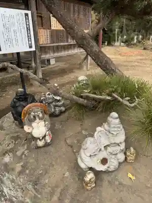 生品神社の{uncategorized: "未分類", other: "その他", undefined: "問題あり", building: "その他建物", grave: "お墓", sacred_gate: "鳥居", guardian: "狛犬", statue: "像", buddha: "仏像", history: "歴史", nature: "自然", garden: "庭園", animal: "動物", pagoda: "塔", temizu: "手水舎", mountain_gate: "山門・神門", sanctuary: "本殿・本堂", subordinate: "末社・摂社", art: "芸術", scenery: "景色", jizo: "地蔵", ema: "絵馬", goshuin: "御朱印", omikuji: "おみくじ", items: "授与品その他", amulet: "お守り", goshuincho: "御朱印帳", eats: "食事", festival: "お祭り", votive_dance: "神楽", shichigosan: "七五三参", wedding: "結婚式", experience: "体験その他", initially: "初詣", around: "周辺", anti_infection: "感染症対策"}
